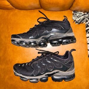 Black Nike Air VaporMax Plus Sneakers